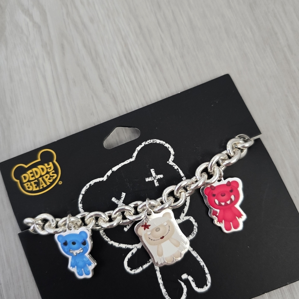 103. NWT Deddy Bears Charm Bracelet